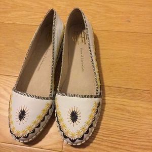 NIB House of Harlow Espadrille Kole flats size 6.5